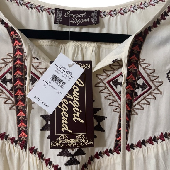 High Low Embroidered Cream Sleeveless Blouse NWT - Picture 4 of 5